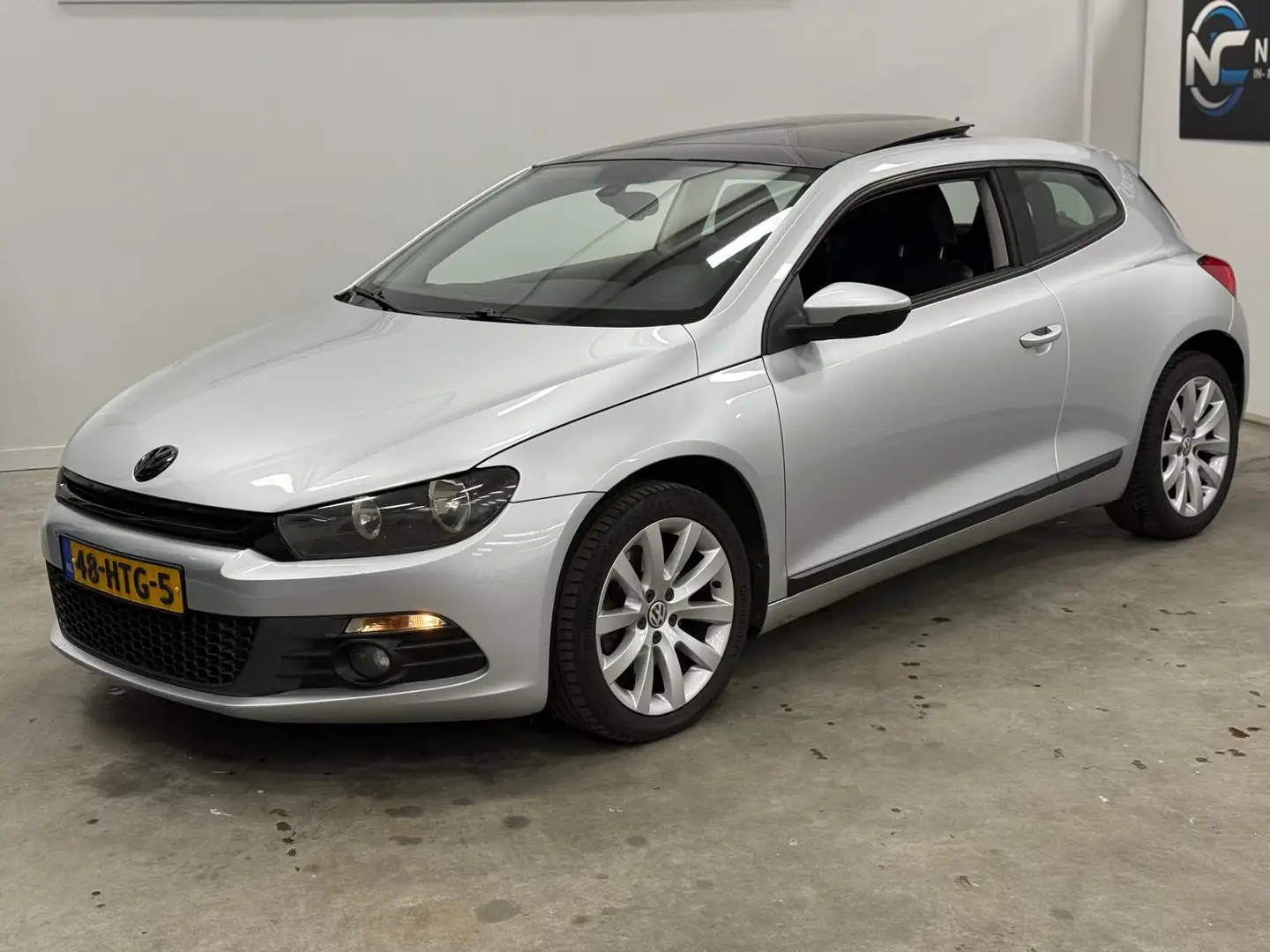 Volkswagen Scirocco 1.4 TSI Highline Plus / PANORAMADAK / MULTIMEDIA-N Gris - 2