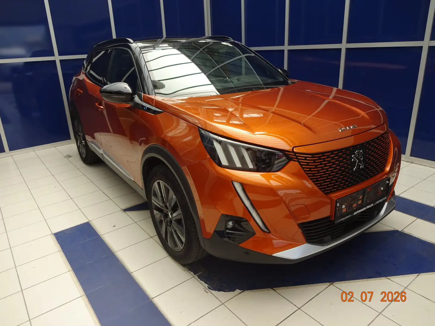 Peugeot 2008 GT Pack kwh 50 136 Orange - 1