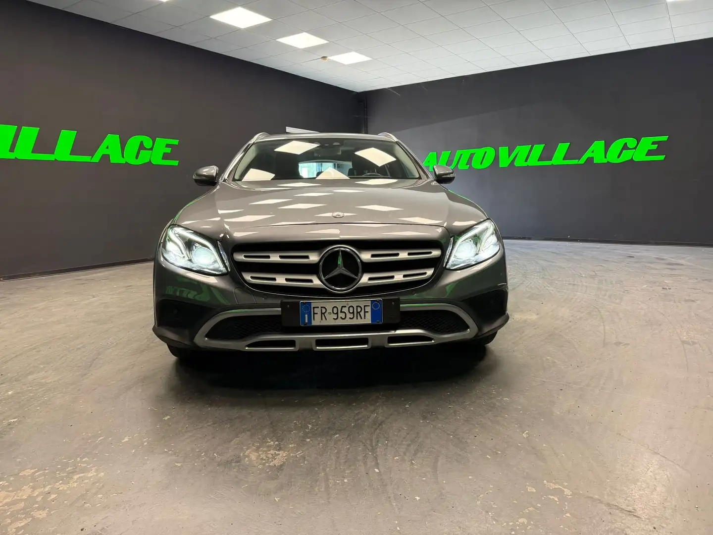 Mercedes-Benz E 220 Classe E - SW All-Terrain d Sport 4matic auto Grau - 2