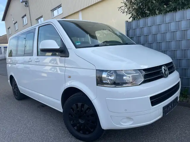 Volkswagen T5 Caravelle 2.0 TDI 140 PS 6 Gang Navi 7Sitzer