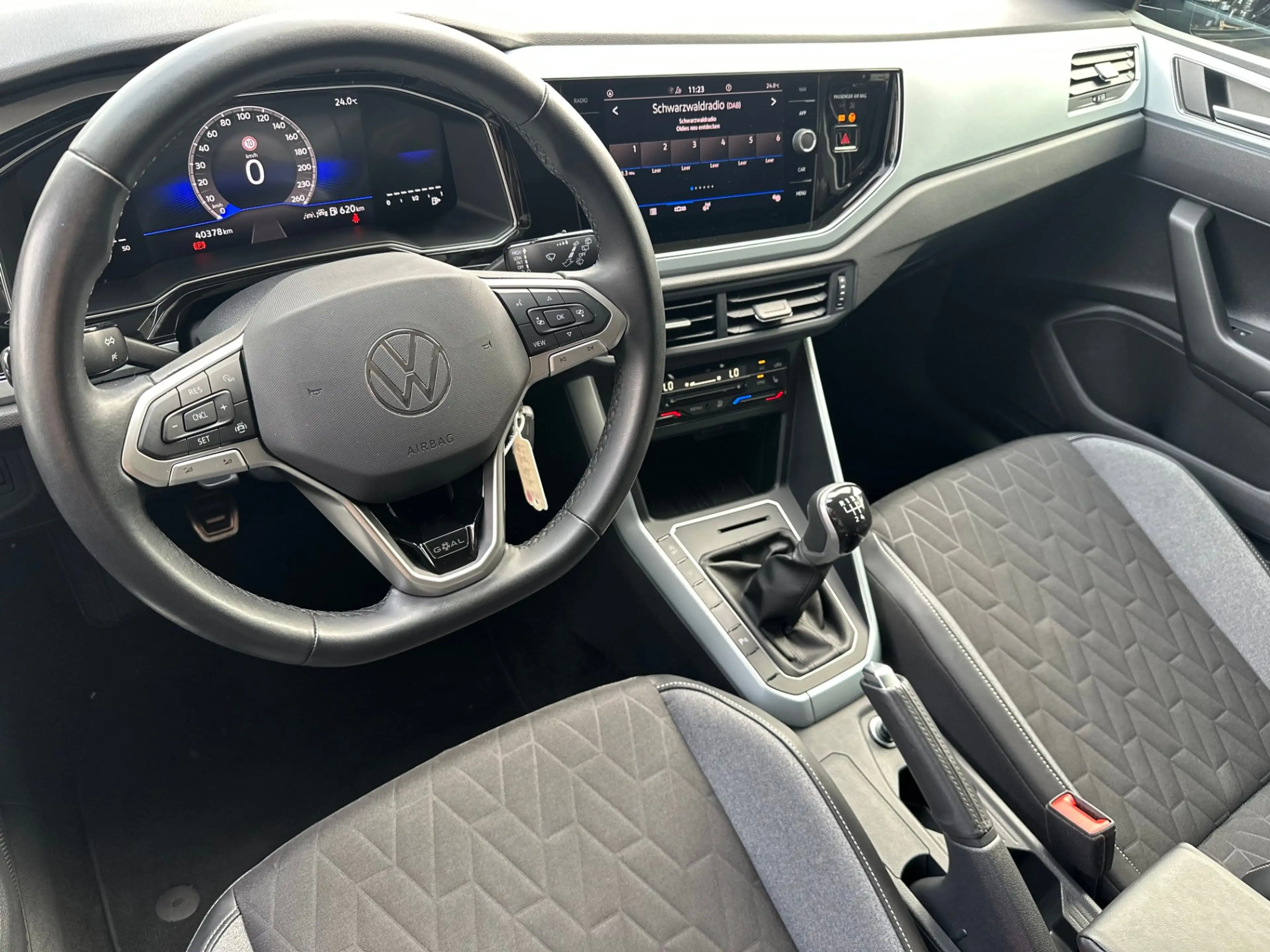 Volkswagen Polo 1.0 TSI GOAL LED+SHZ+PDC+DAB+VCOCKPIT+GJR+1HD — photo 12