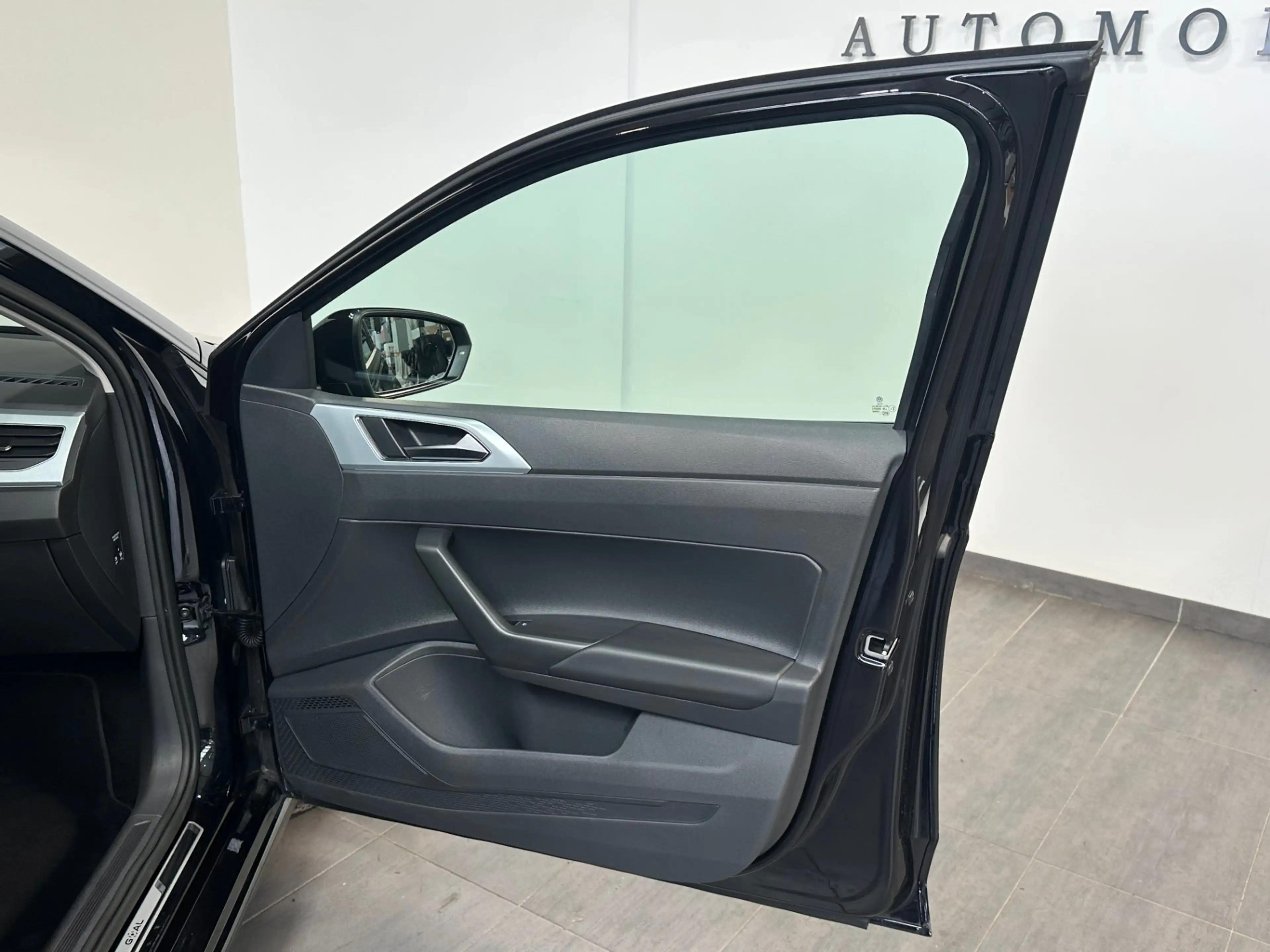 Volkswagen Polo 1.0 TSI GOAL LED+SHZ+PDC+DAB+VCOCKPIT+GJR+1HD — photo 8