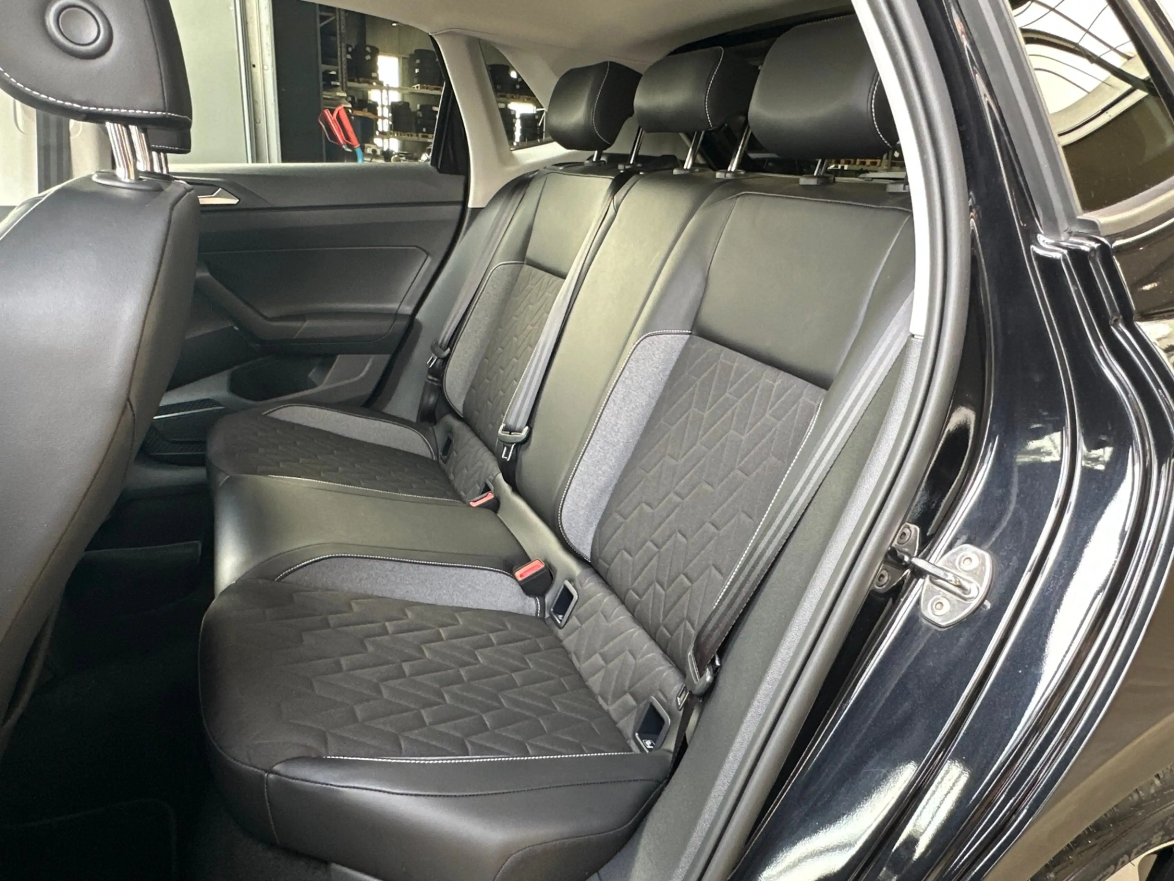 Volkswagen Polo 1.0 TSI GOAL LED+SHZ+PDC+DAB+VCOCKPIT+GJR+1HD — photo 11