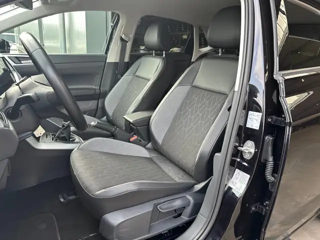 Volkswagen Polo view 10