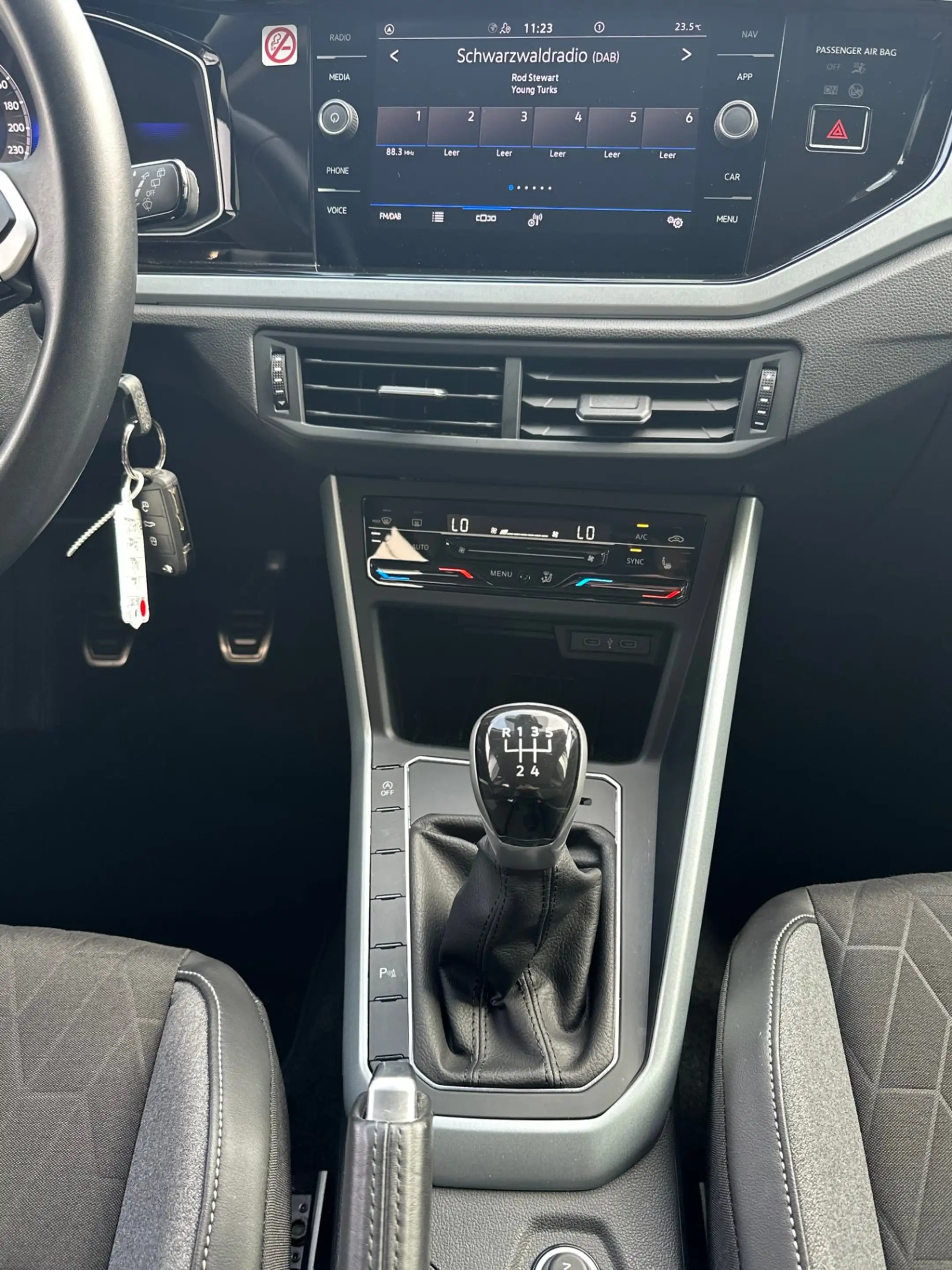 Volkswagen Polo 1.0 TSI GOAL LED+SHZ+PDC+DAB+VCOCKPIT+GJR+1HD — photo 13