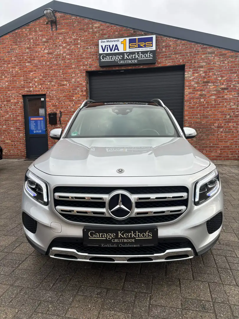 Mercedes-Benz GLB 200 7G-DCT AMG Line 7 PLAATSEN Серебристый - 1
