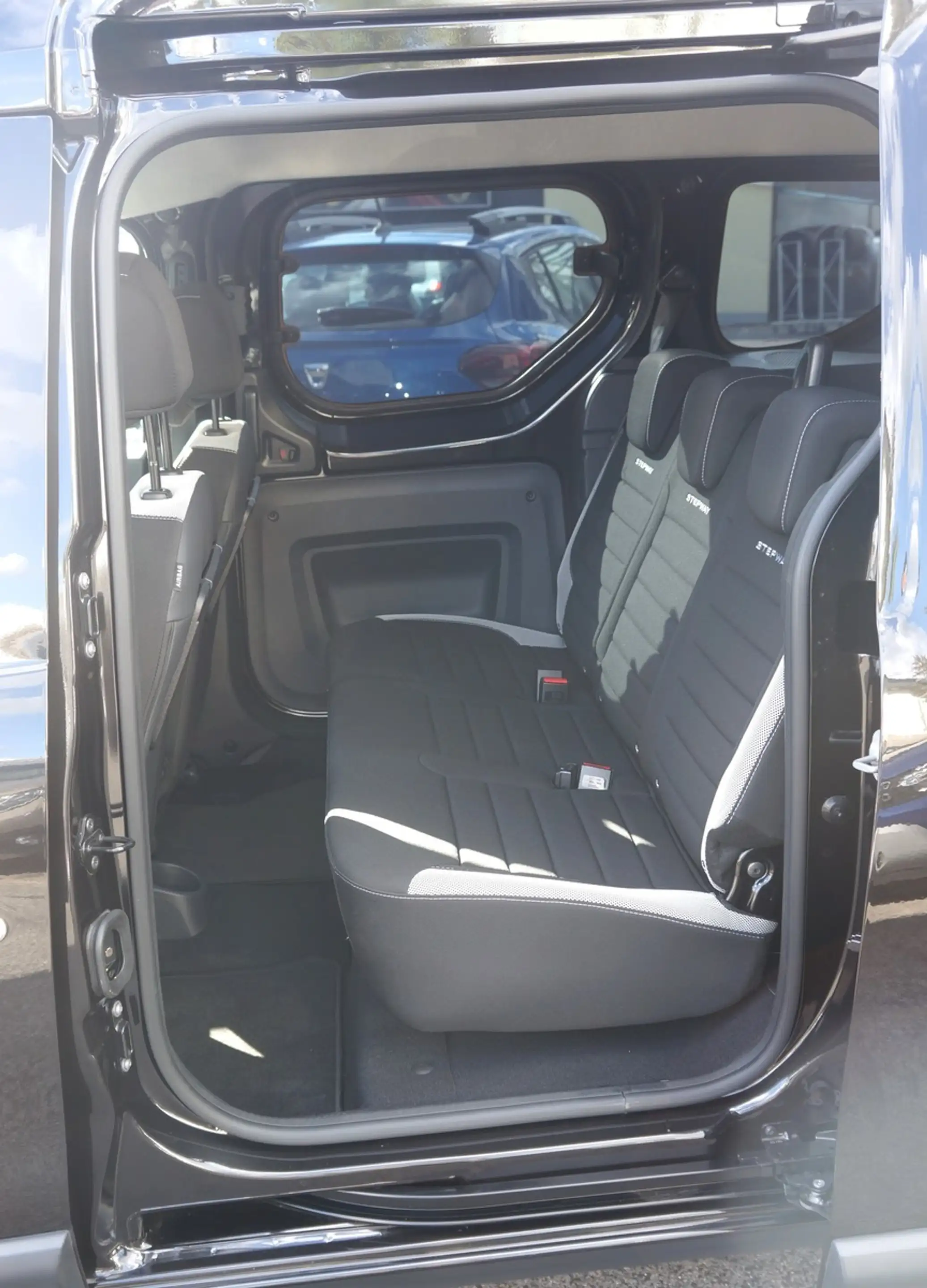 Dacia Dokker Stepway+TCe 130 NAVI+CAM Sommer+Winter — photo 11