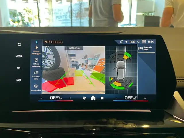 BMW 2 Series view 13