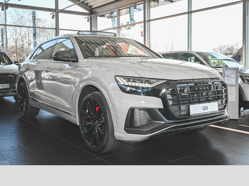 Audi Q8 50 TDI quattro competition plus — photo 7