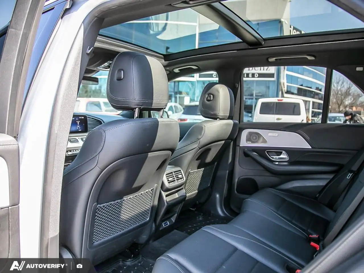 Mercedes-Benz GLE снимка Mercedes-Benz GLE