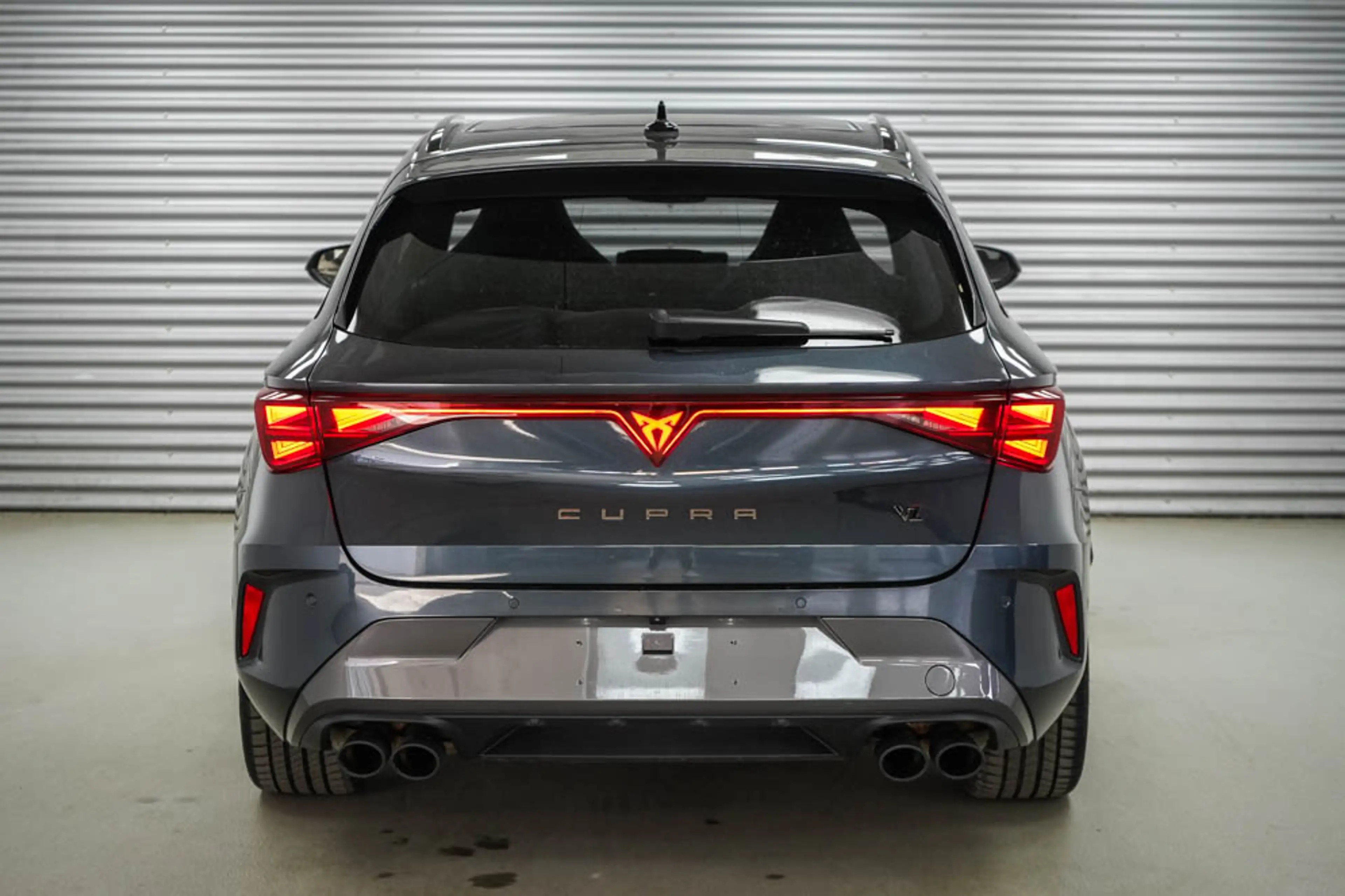 CUPRA Leon ST 2,0 TSI DSG 4x4 VZ - LAGER — photo 4