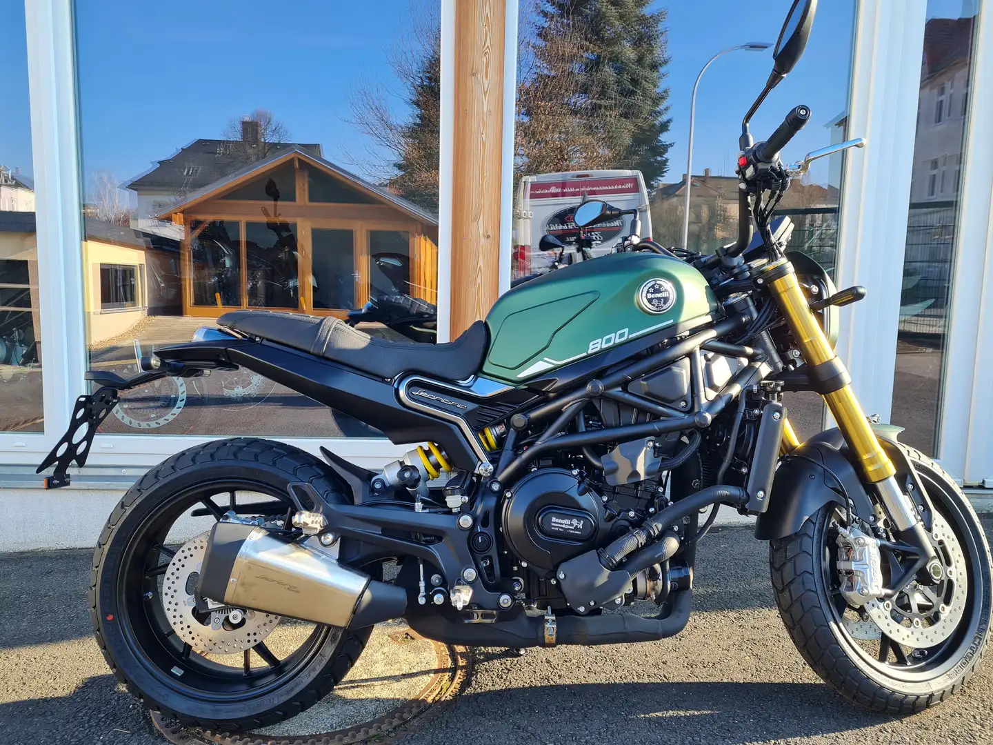 Benelli Leoncino 800 Vert - 1