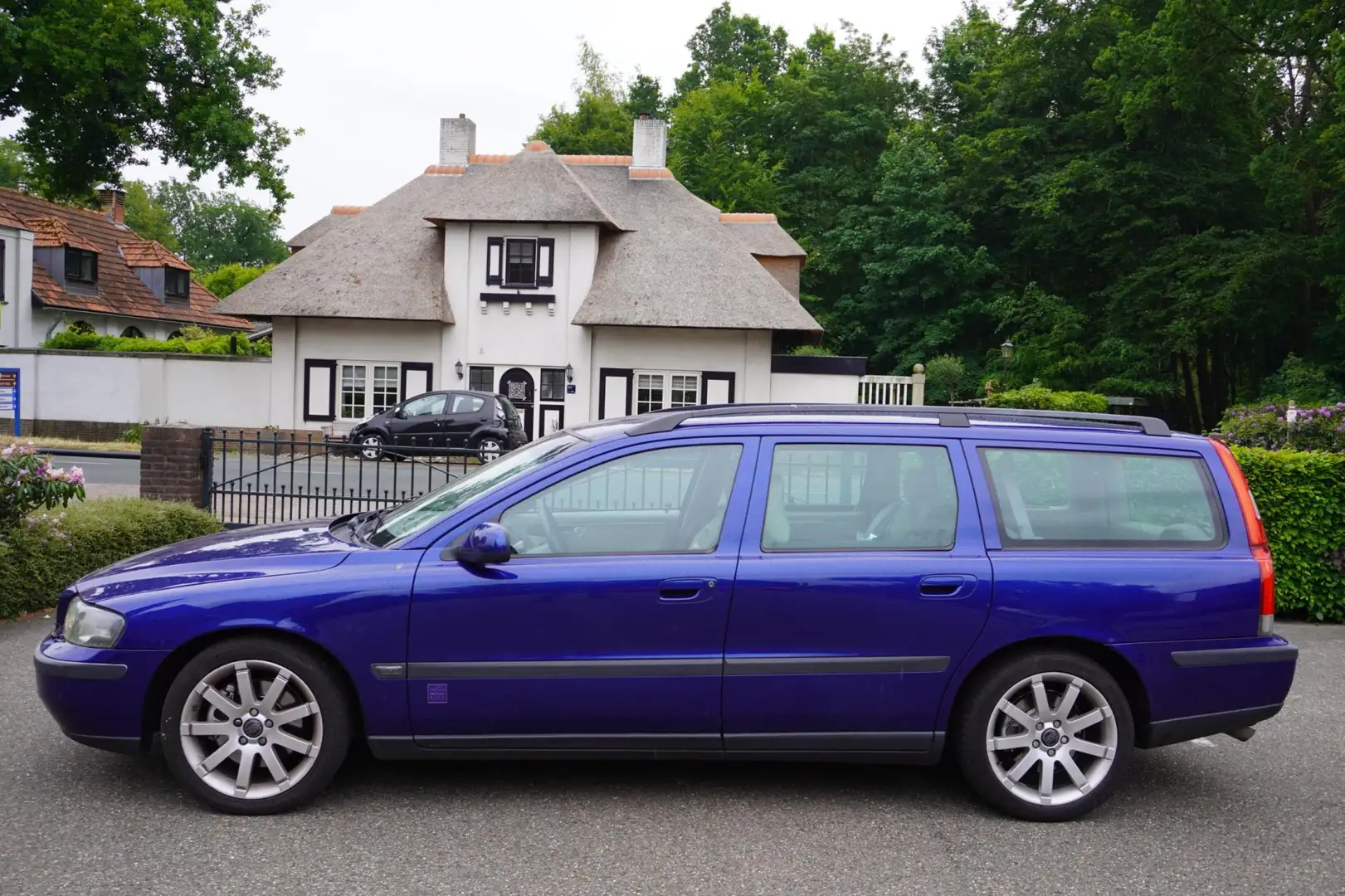 Volvo V70 2.4 T Ocean Race 7 Persoons Koppakking Lek Blauw - 2
