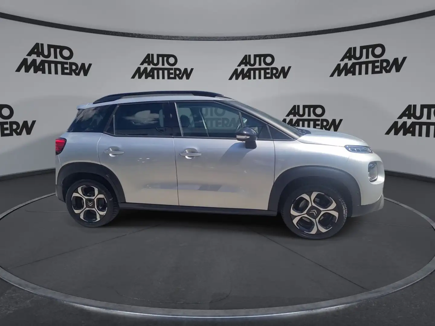Citroen C3 Aircross 1.2 PureTech 110 Shine S&S Grau - 2