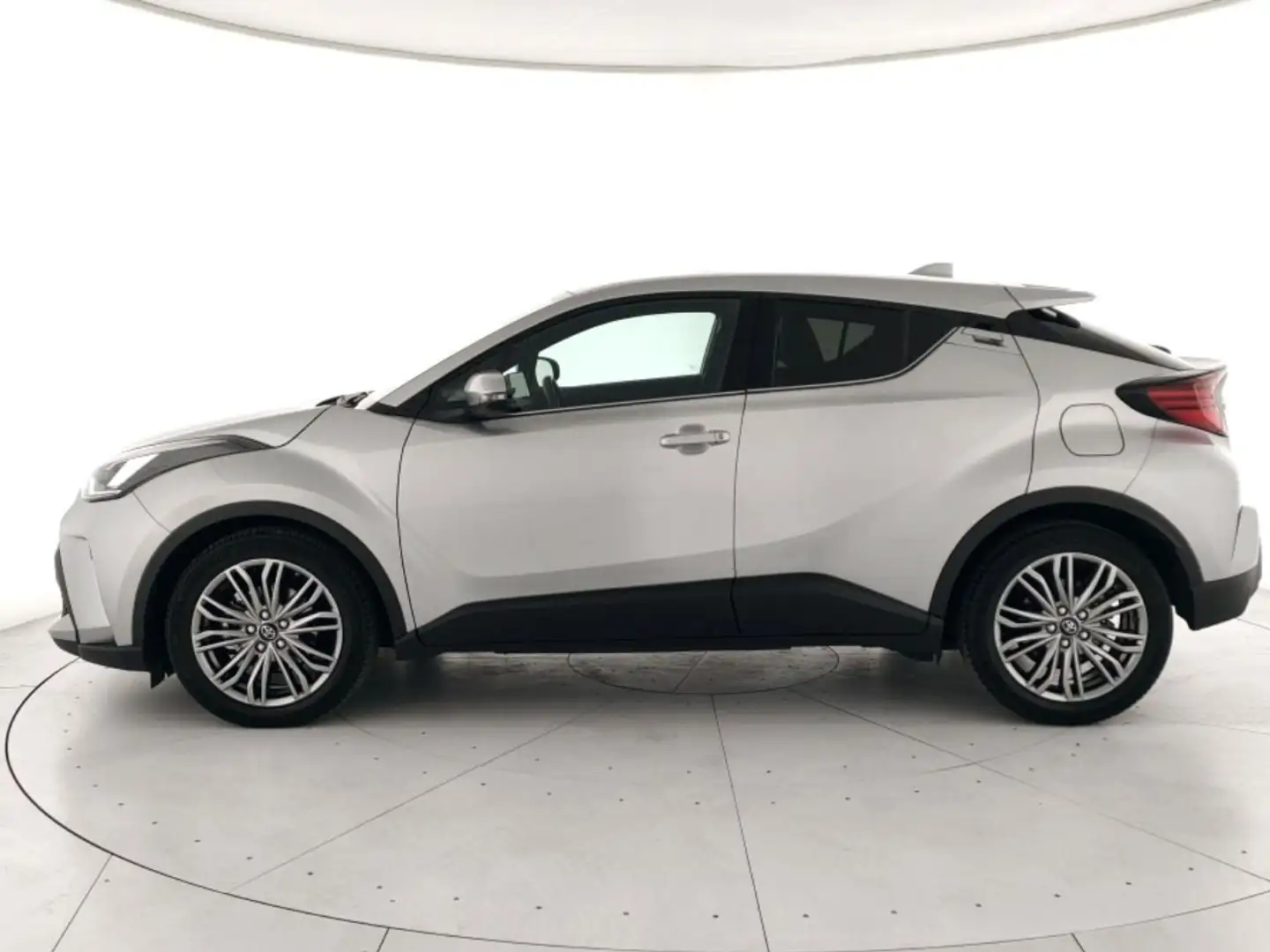 Toyota C-HR 1.8h Trend e-cvt Zilver - 2