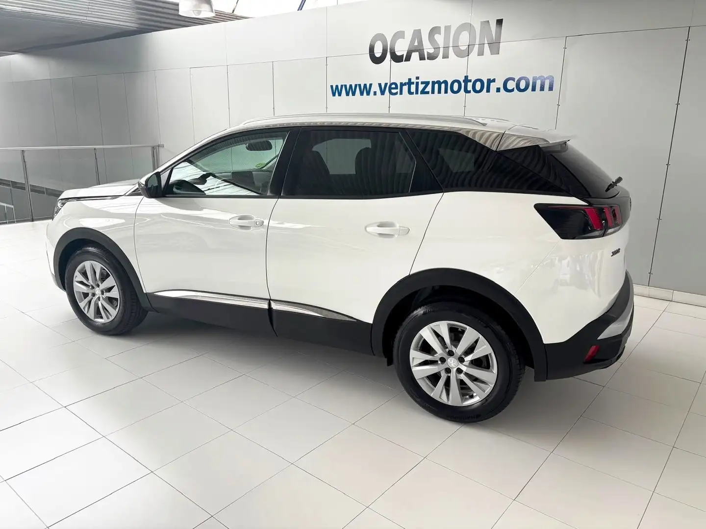 Peugeot 3008 1.5 BlueHDi 96kW (130CV) S&S Style Weiß - 2