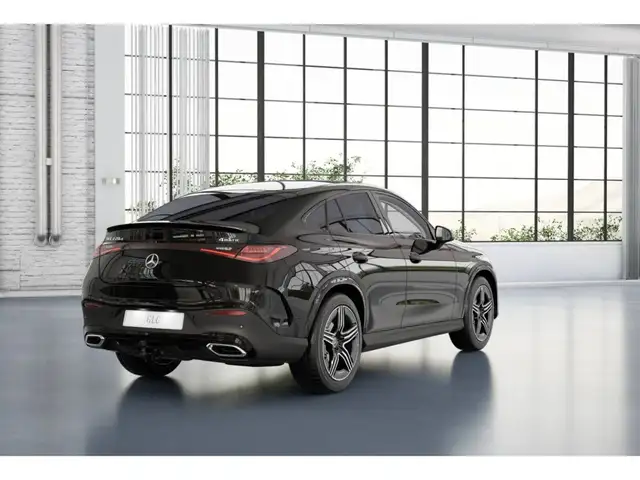 Mercedes-Benz GLC view 3