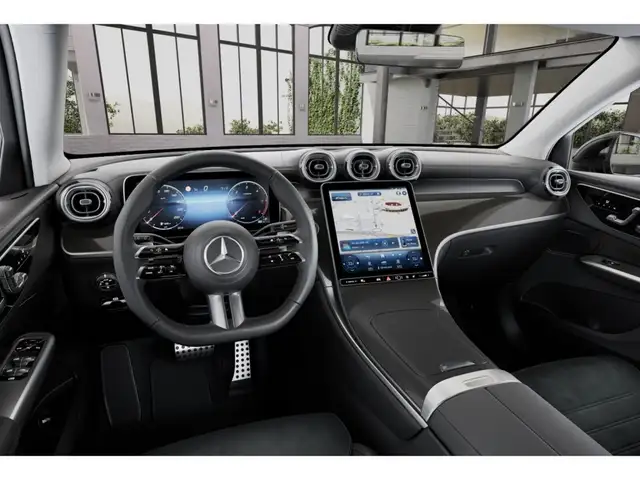 Mercedes-Benz GLC view 7