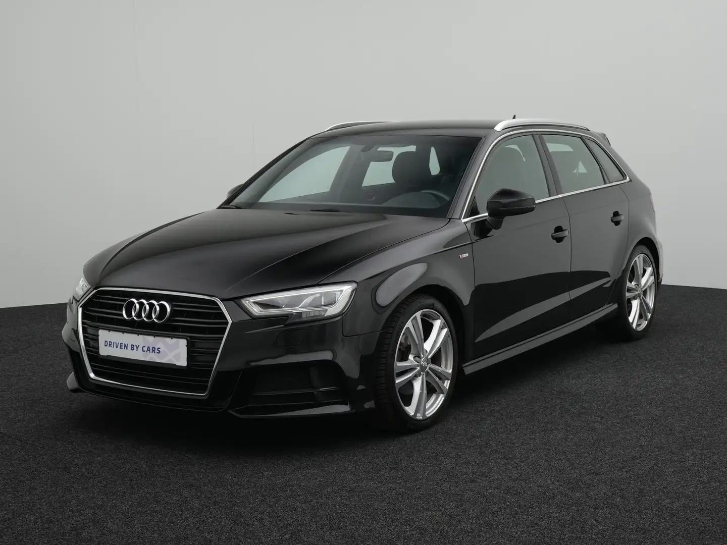 Audi A3 30 TFSI S-Line,LED,TEMPO,DIGI,PDC,SHZ,NAVI,BT Noir - 2
