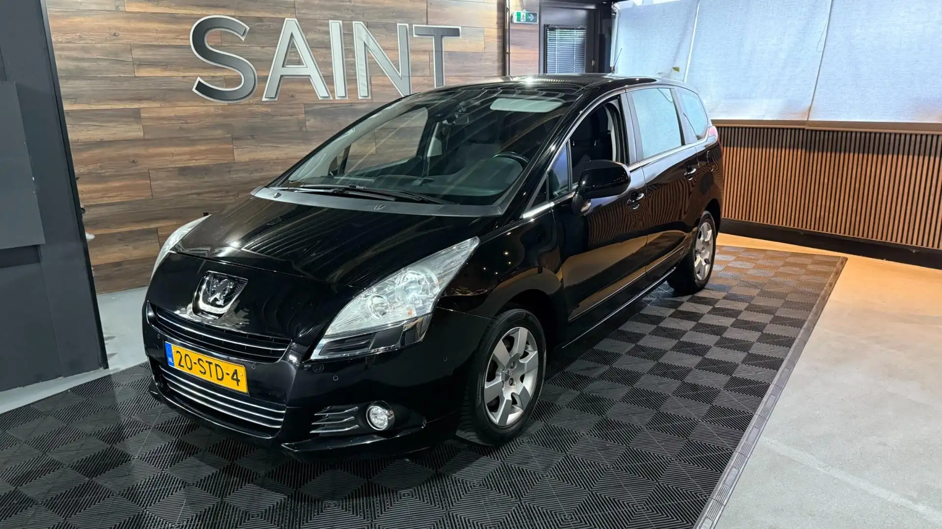 Peugeot 5008 1.6 THP ST |7p | Nap | Zwart - 2