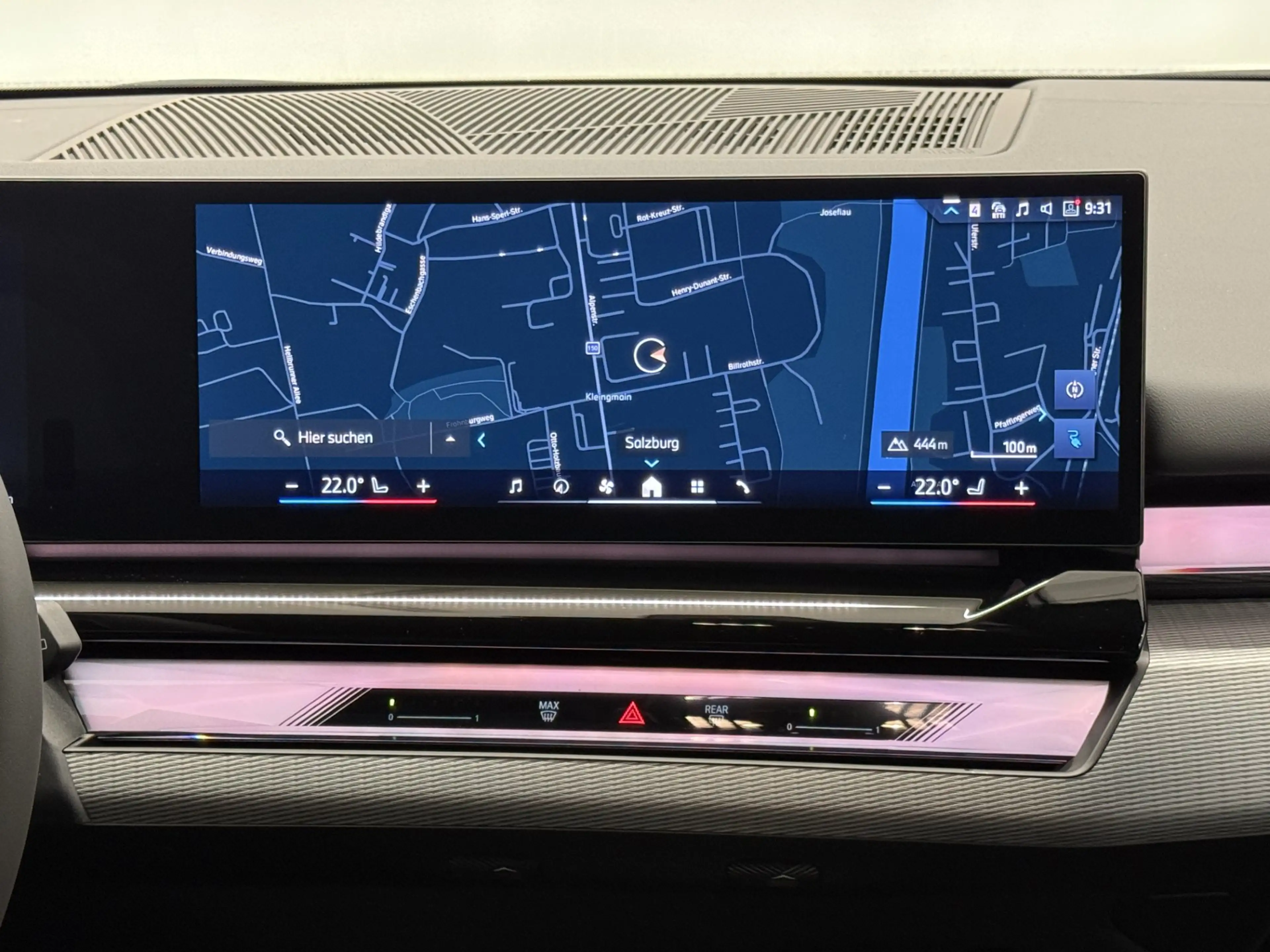 BMW i5 xDrive40 — photo 8