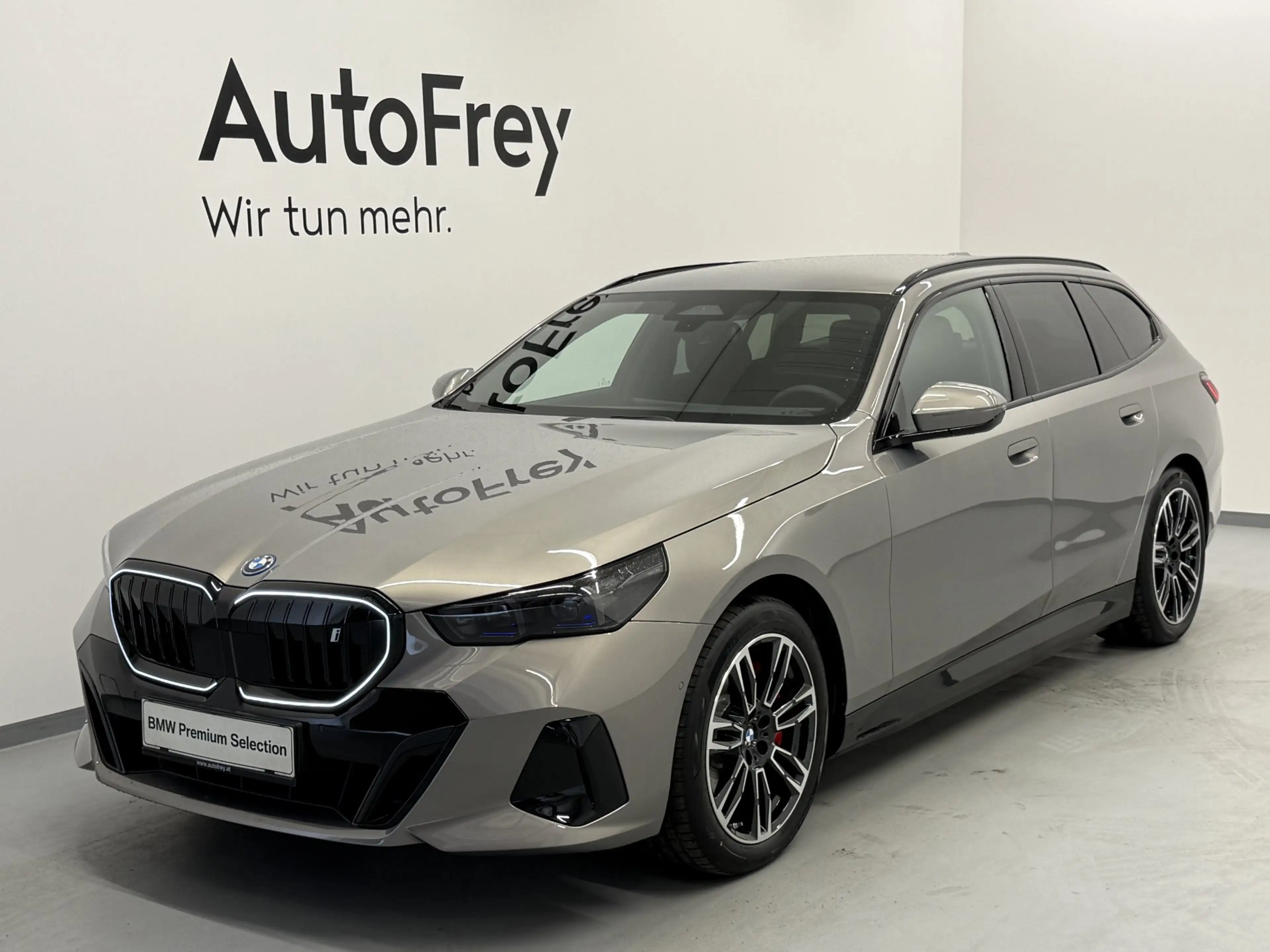BMW i5 xDrive40