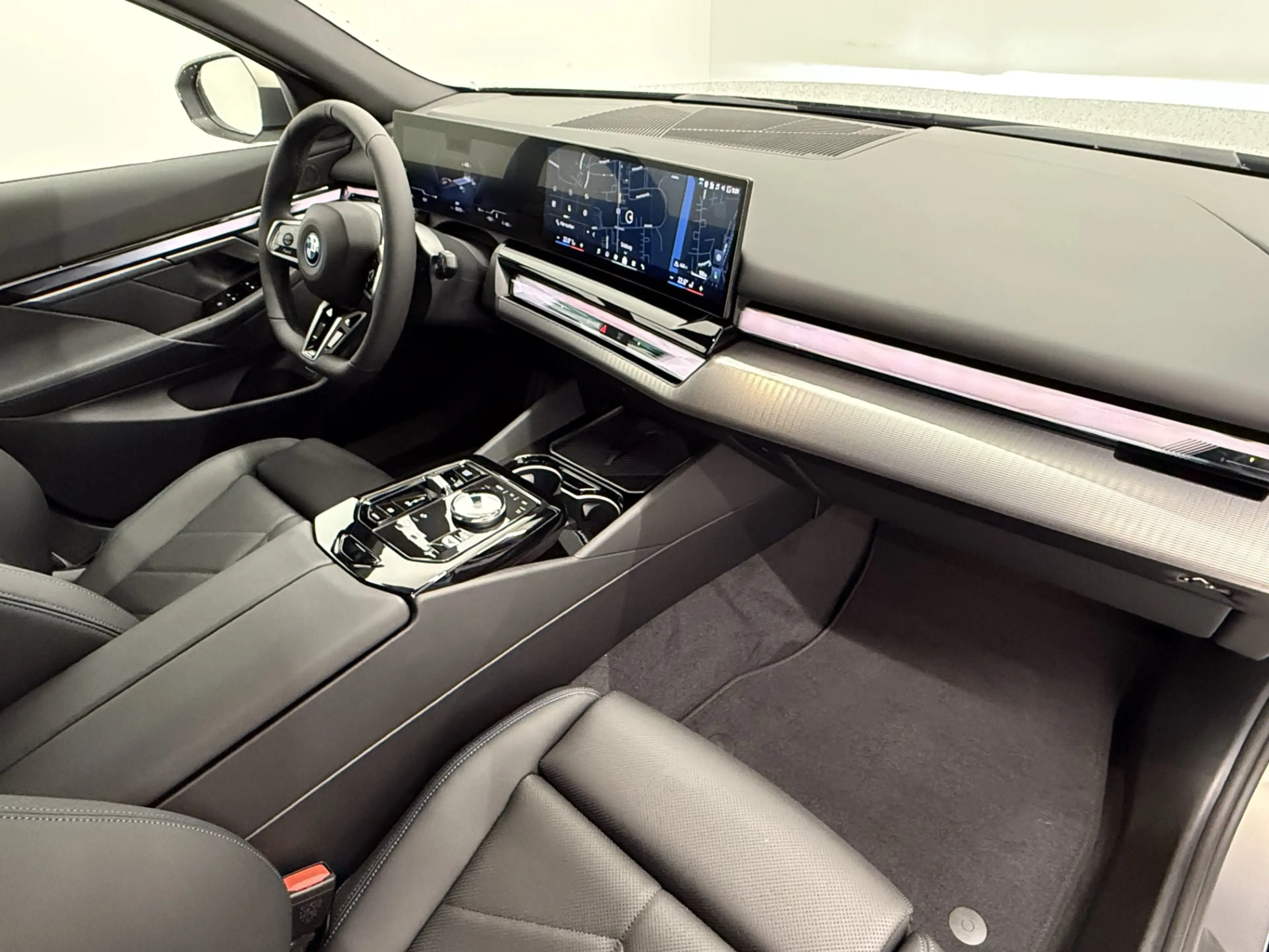 BMW i5 xDrive40 — photo 5