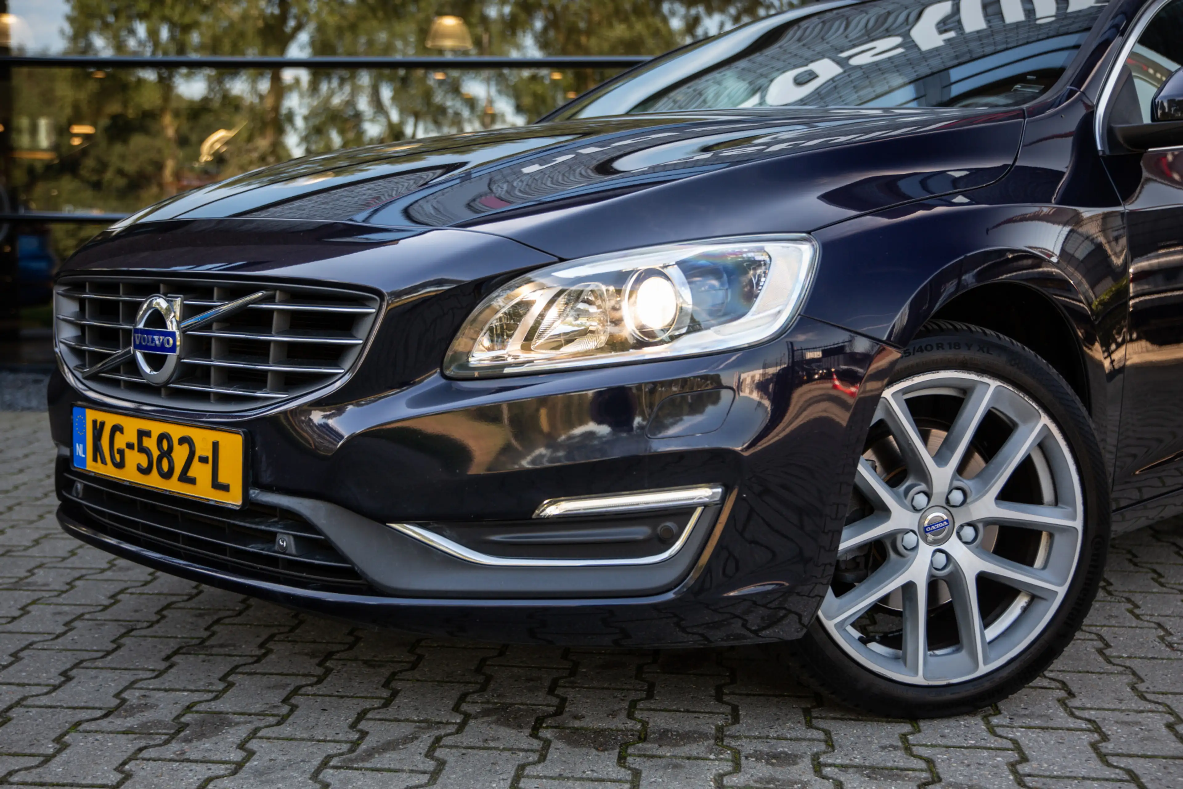 Volvo V60 2.0 T4 Summum , Schuif/Kanteldak, Memory, Leder, C — photo 7