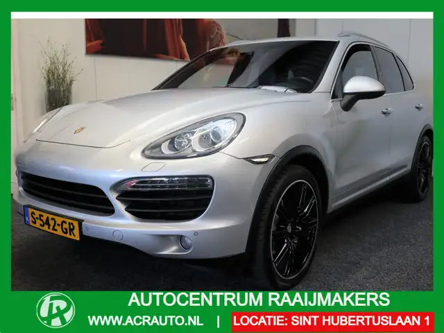 Porsche Cayenne 3.0 V6 HYBRID 333 PK LUCHTVERING LEDER NAVIGATIE C