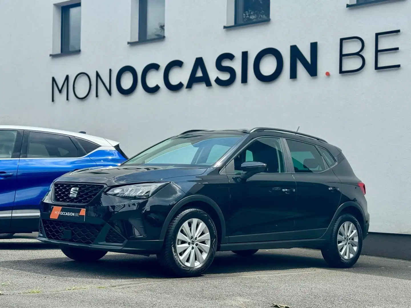 SEAT Arona 1.0 TSI AUTOMATIQUE CAPTEURS CARPLAY PHARES LED Noir - 1
