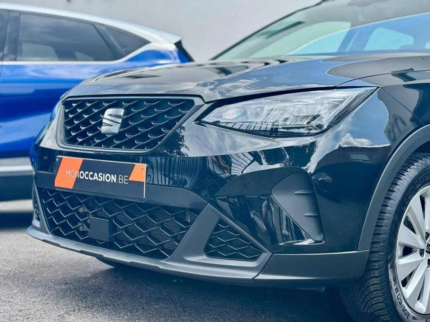 SEAT Arona 1.0 TSI AUTOMATIQUE CAPTEURS CARPLAY PHARES LED Noir - 2
