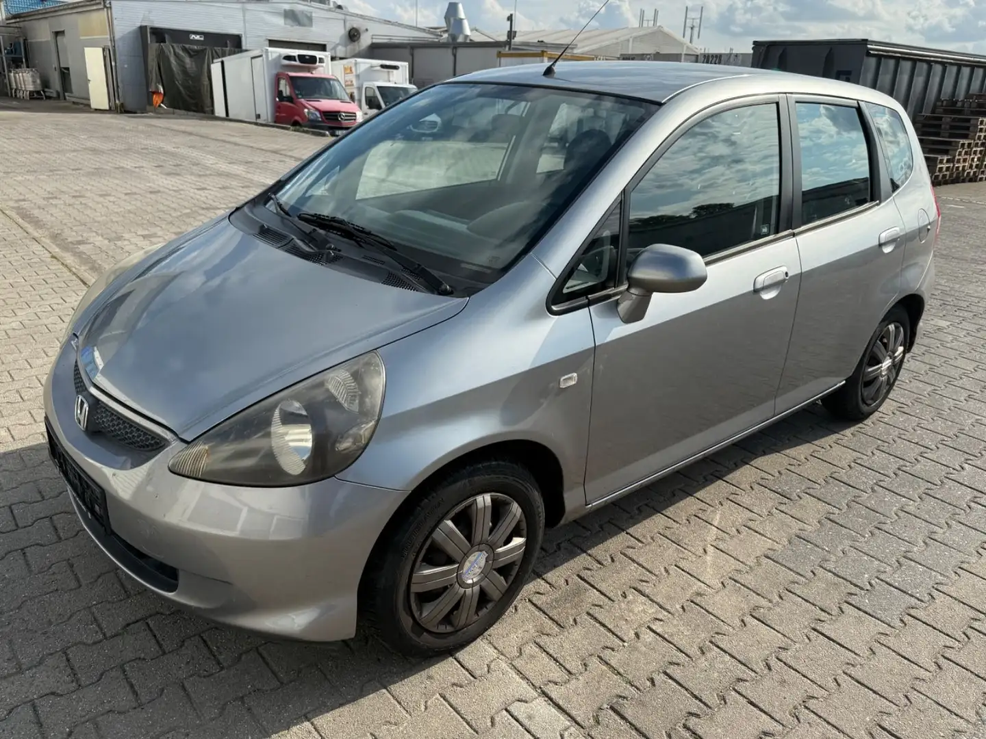 Honda Jazz 1.2 Cool 1 Jahr Garantie-Klima -Servo-Tüv Silber - 2