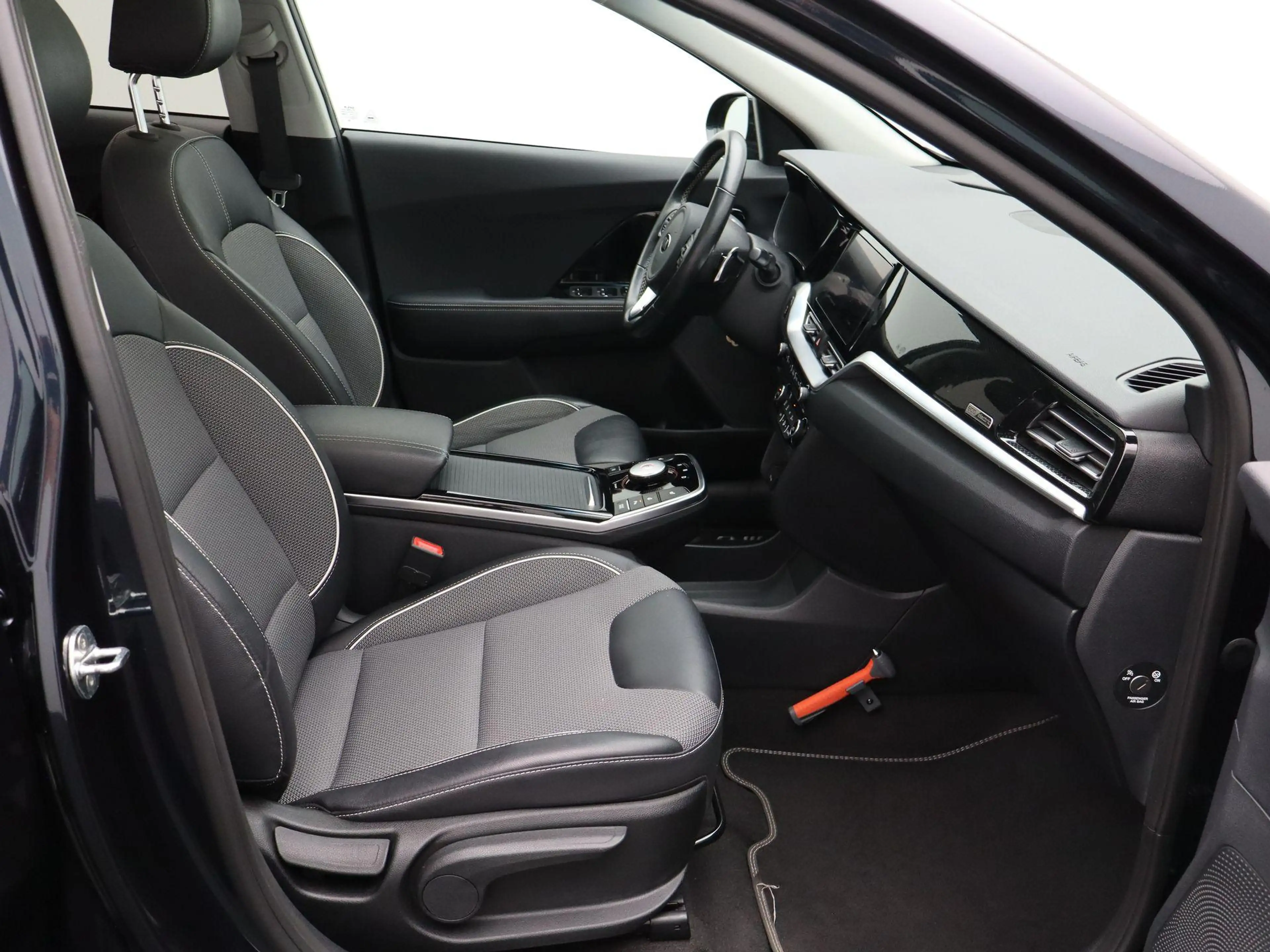 Kia e-Niro DynamicPlusLine 64 kWh Open Dak | Stoelverwarming — photo 8
