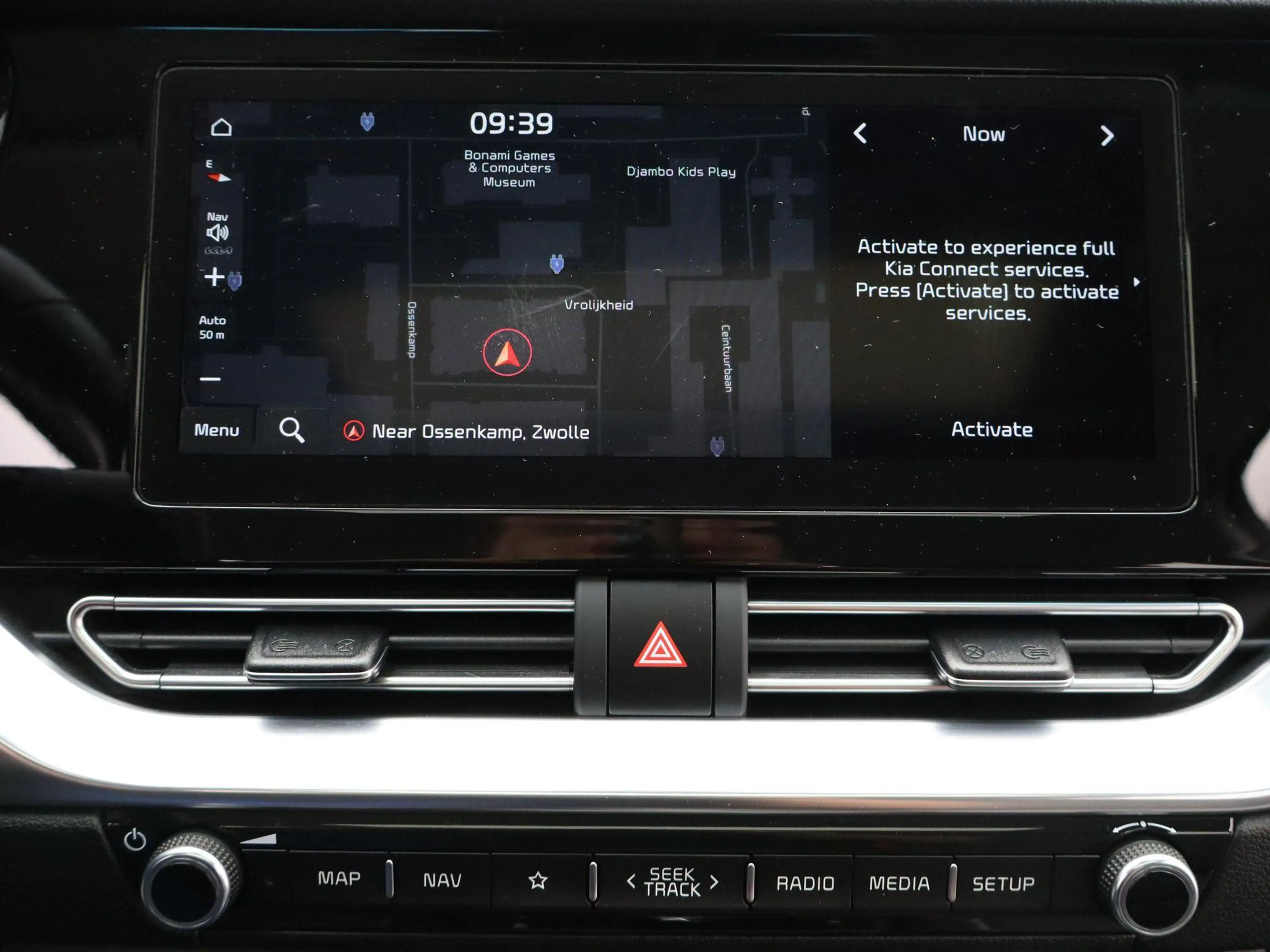 Kia e-Niro DynamicPlusLine 64 kWh Open Dak | Stoelverwarming — photo 13