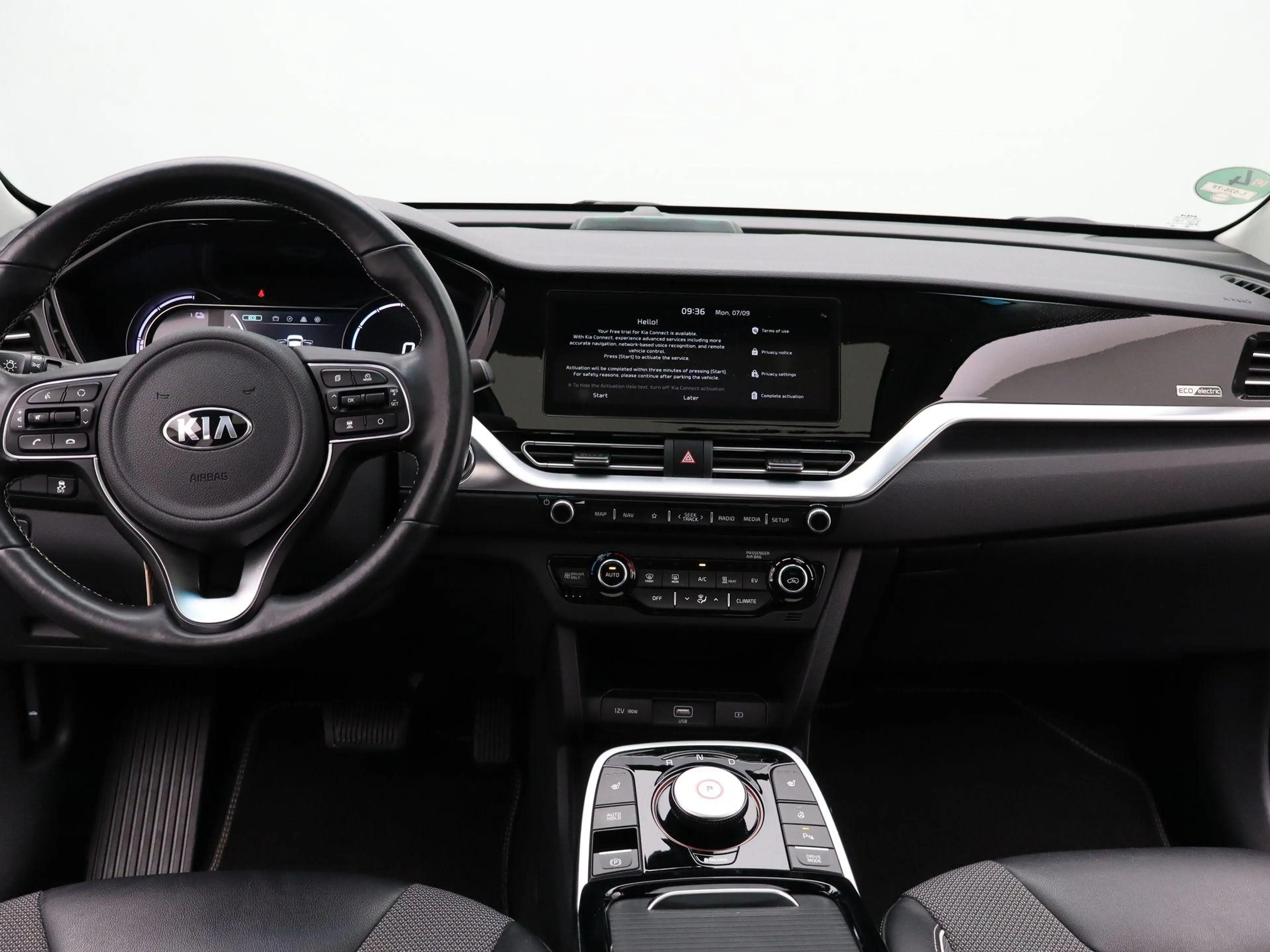Kia e-Niro DynamicPlusLine 64 kWh Open Dak | Stoelverwarming — photo 10