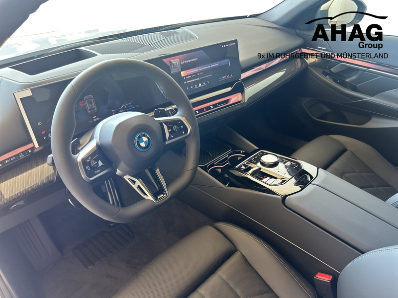 BMW 550 e xDrive — photo 8