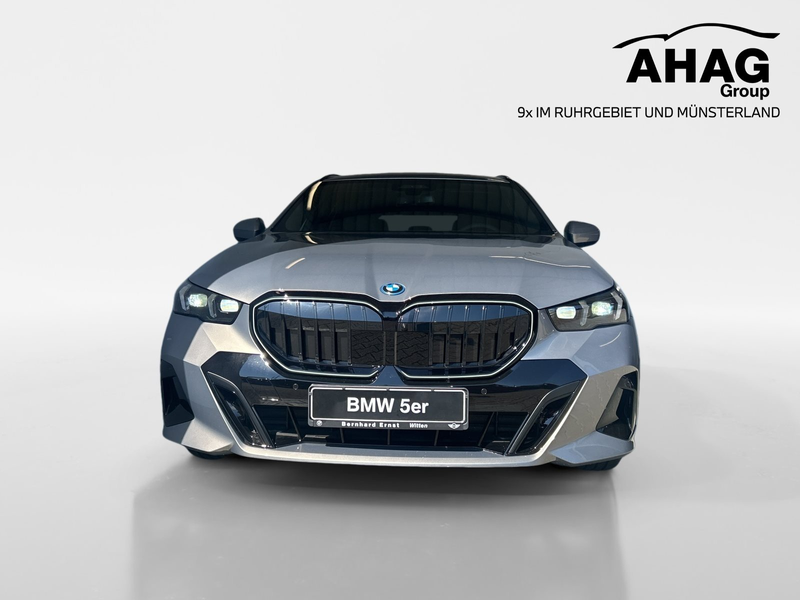 BMW 550 e xDrive — photo 2