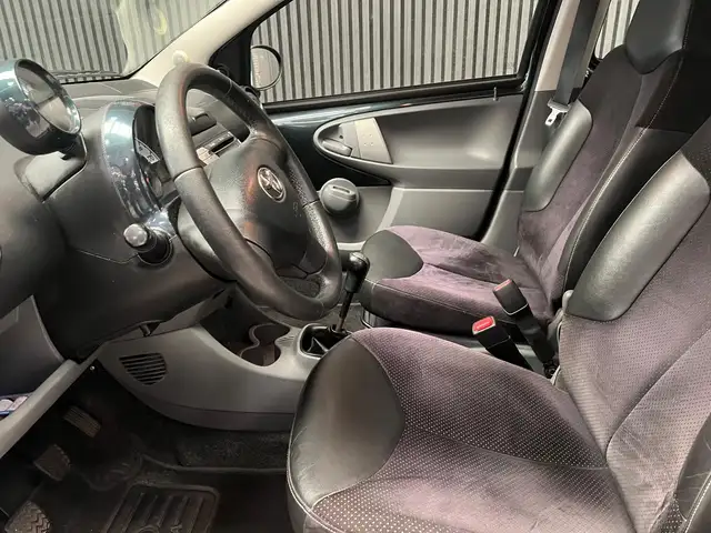 Toyota Aygo view 22