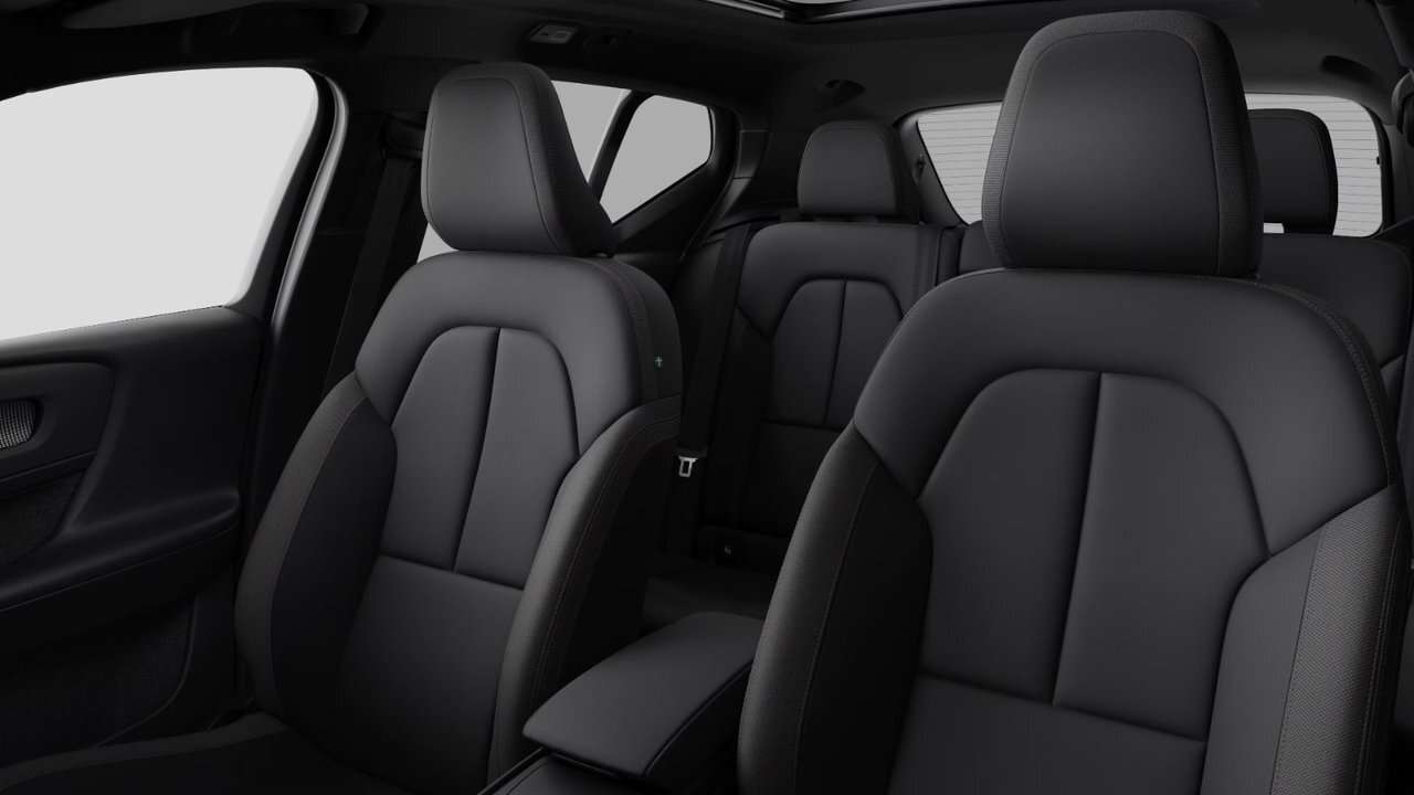 2024 Volvo XC40 RWD Plus Accident-Free | Low Mileage | Pixel Headl thumb 8