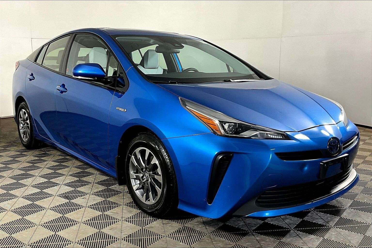 used 2019 Toyota Prius car, priced at $18,998