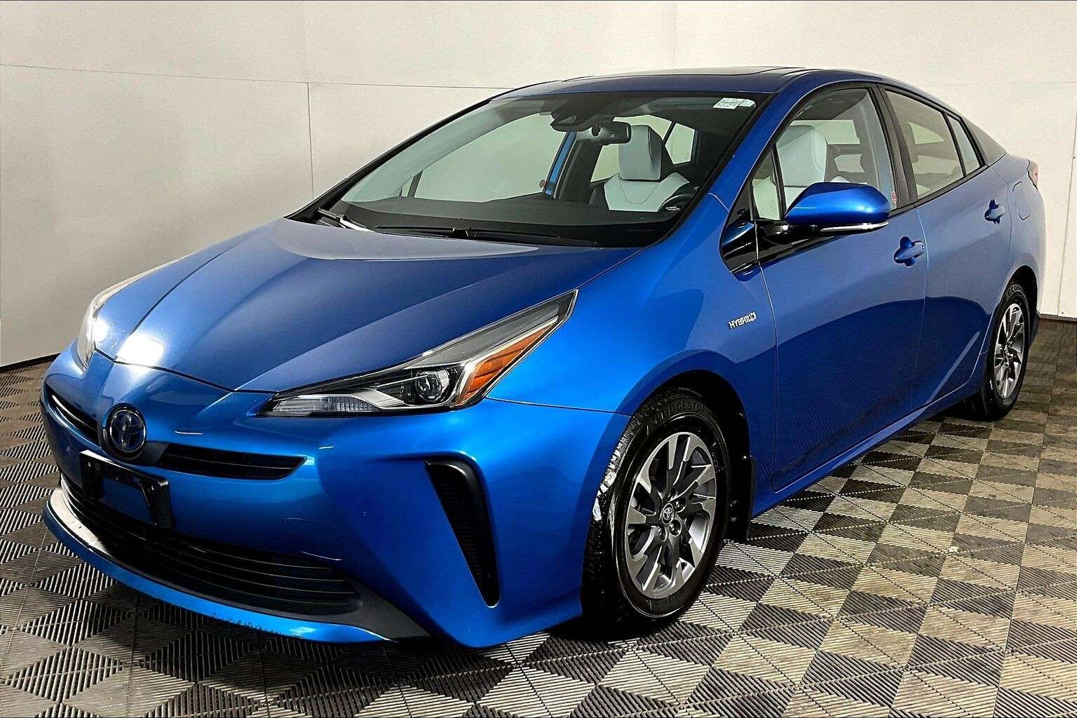 used 2019 Toyota Prius car, priced at $18,998