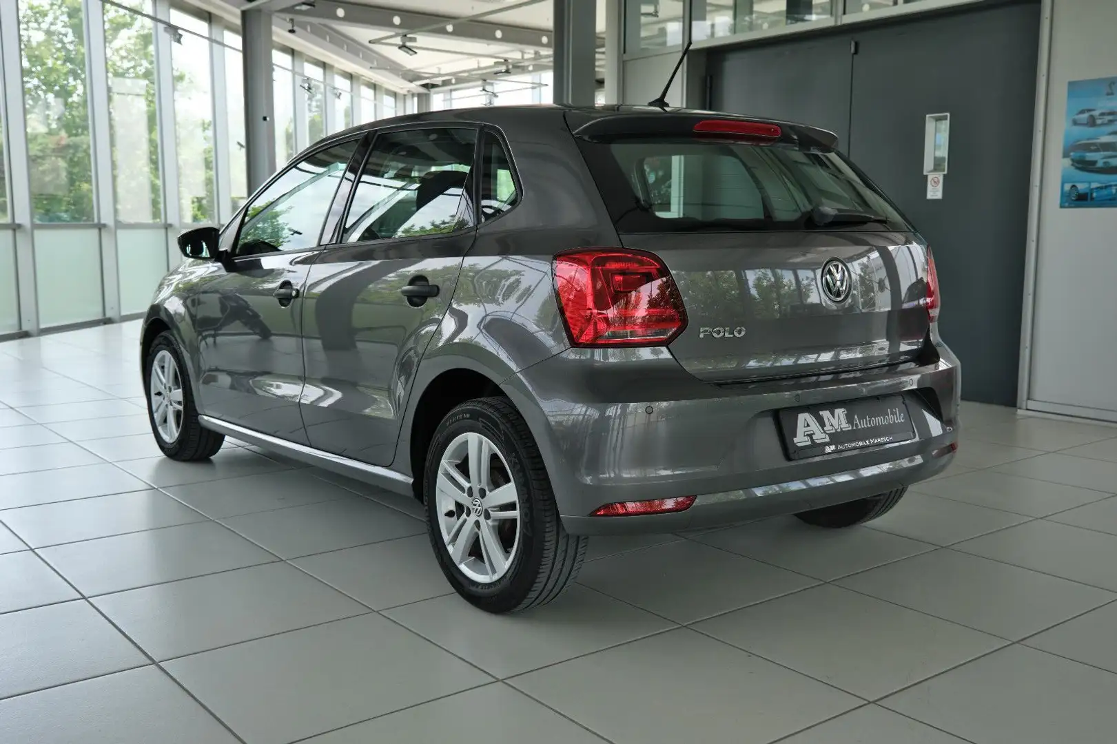 Volkswagen Polo V Trendline Sitzheizung PDC DeutschesFZ Gris - 2