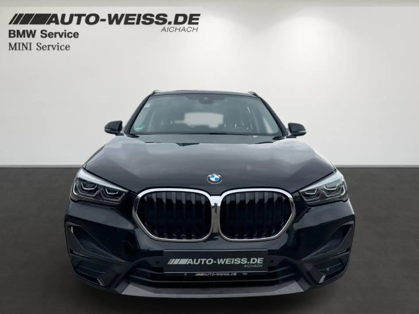 BMW X1 20dxA +NAVI+ACC+LED+APPLE+SHZ+DAB+MFL+BT+AHK+ Zwart - 2