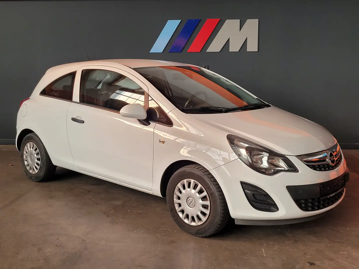 Opel Corsa Selection Weiß - 1