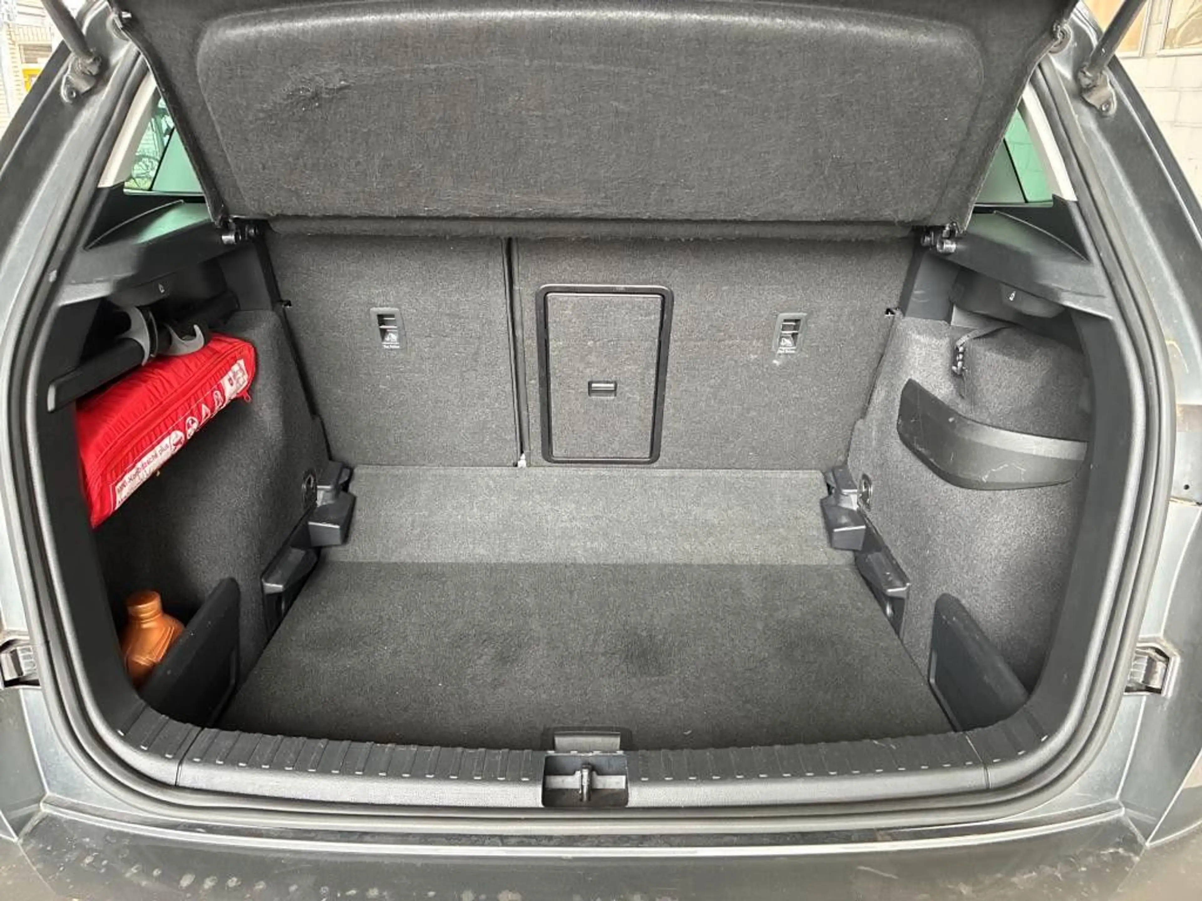 Skoda Karoq Tour 2.0TDI DSG AHK Navi ACC LED Kamera — photo 7