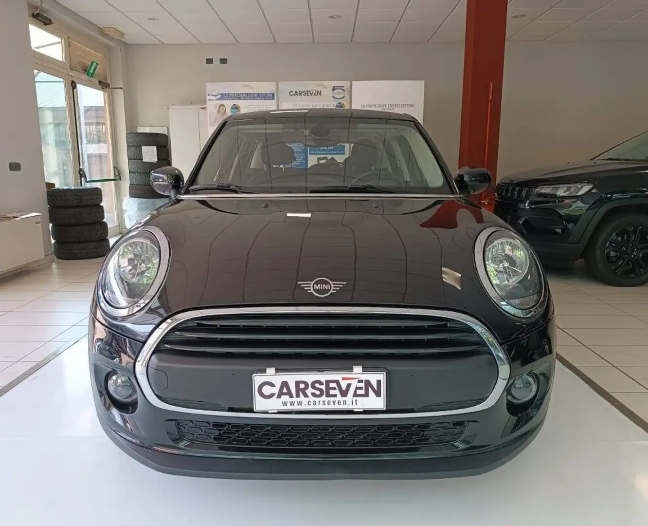 MINI One Mini 5p 1.5 One Business 102cv Zwart - 2