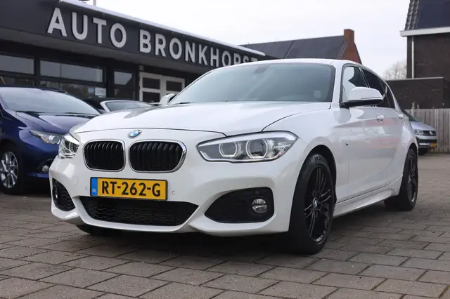 BMW 116 1-serie 116D M-SPORT AUTOMAAT | NAVI | TREKHAAK |