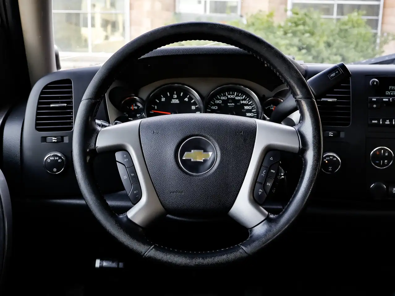 Chevrolet Silverado 1500 снимка Chevrolet Silverado 1500