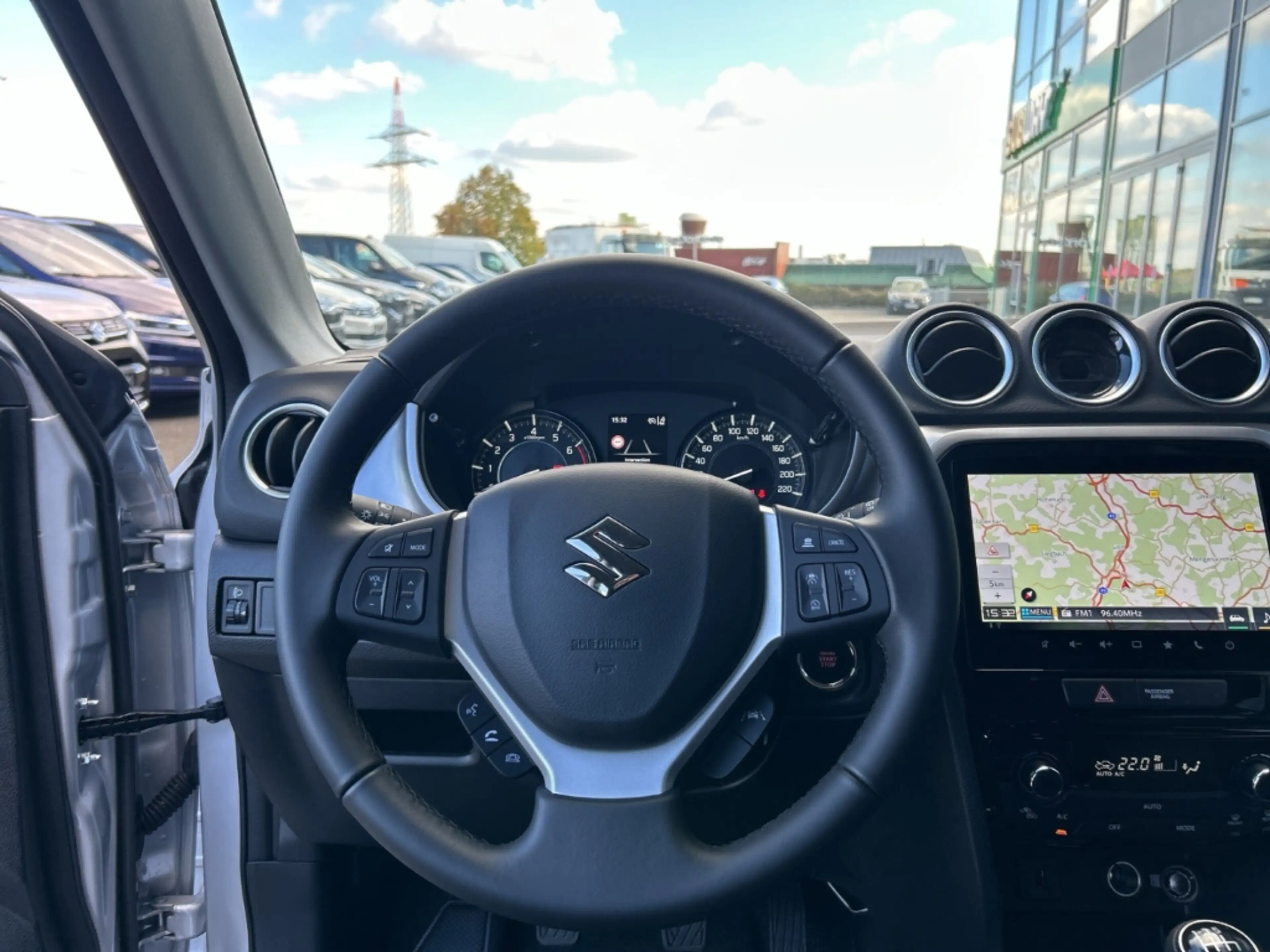 Suzuki Vitara 1.4GL+ Mild Hybrid 48V LED Navi RFK LM 17 SHZ Blue — photo 12