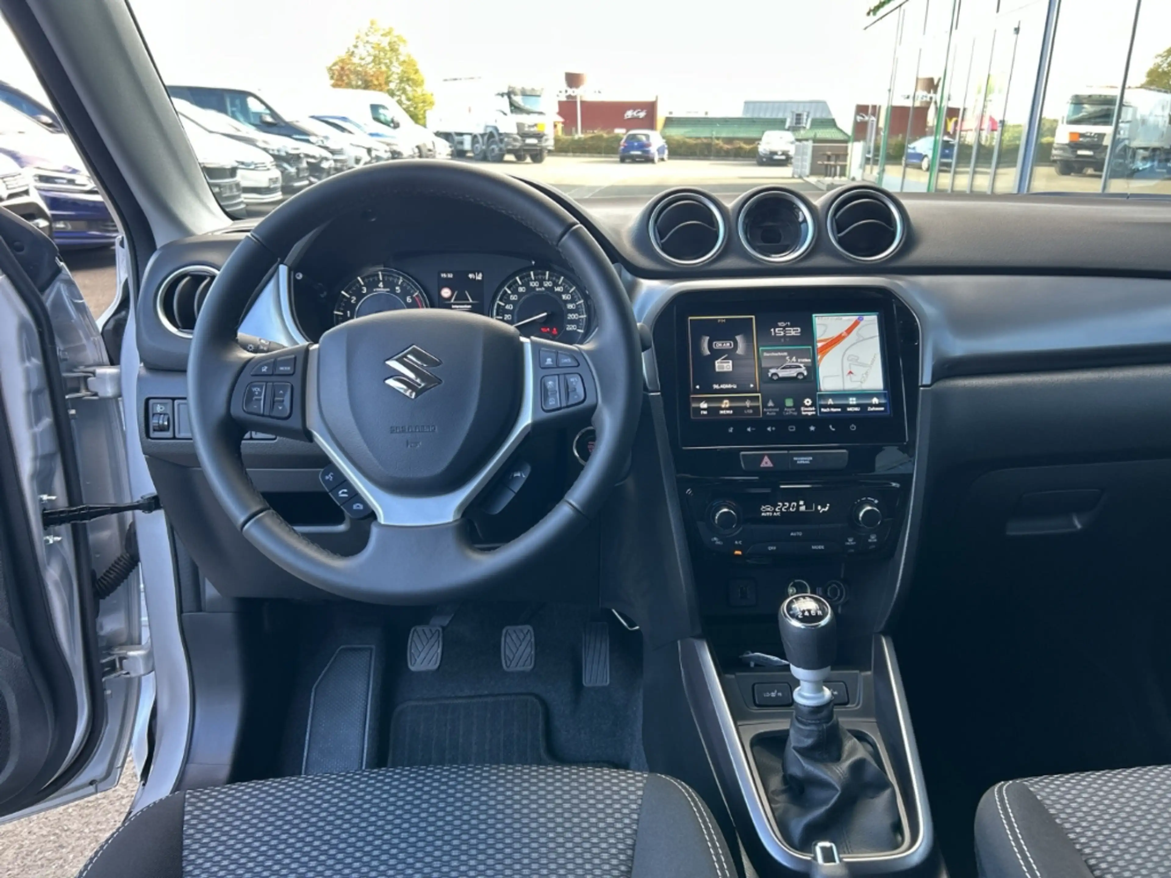 Suzuki Vitara 1.4GL+ Mild Hybrid 48V LED Navi RFK LM 17 SHZ Blue — photo 11